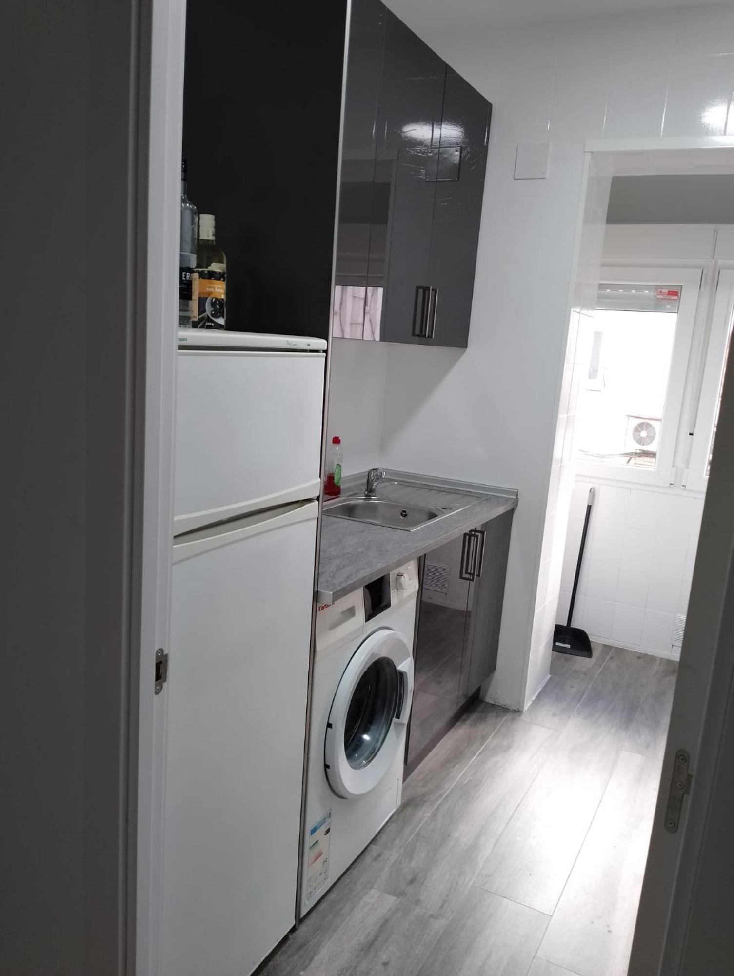 Habitacion En Piso Compartido Madrid Extérieur photo