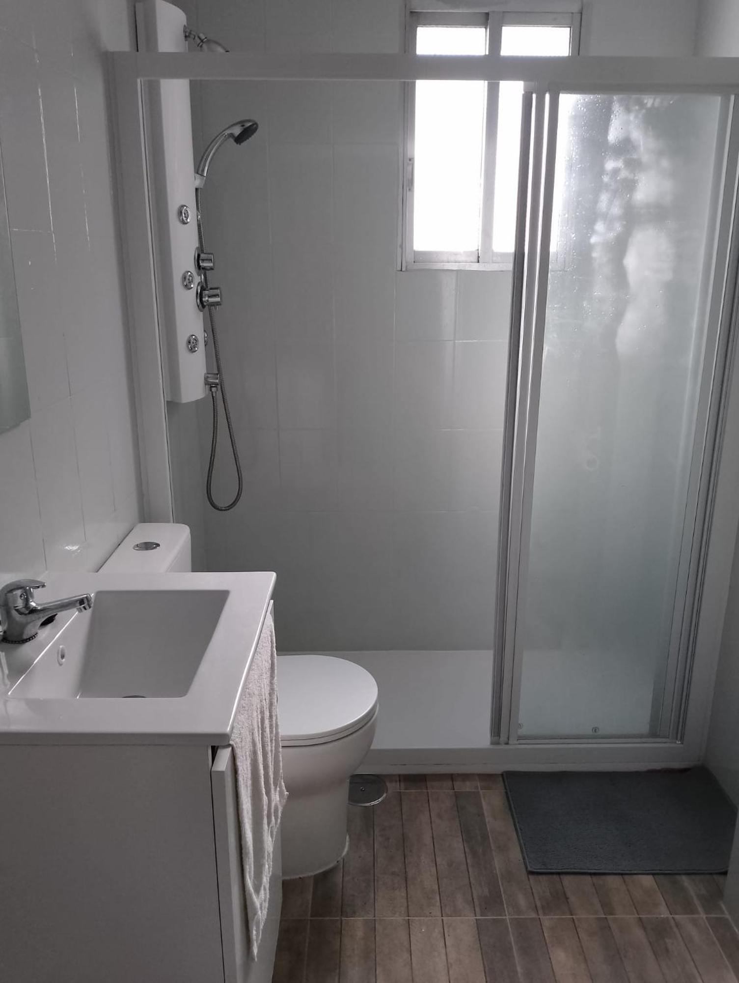 Habitacion En Piso Compartido Madrid Extérieur photo